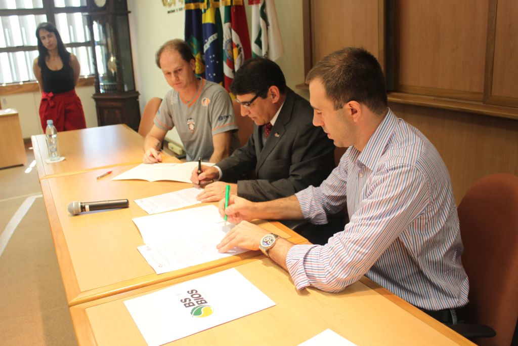 BSBIOS e UPF firmam parceria para formação de equipe de voleibol