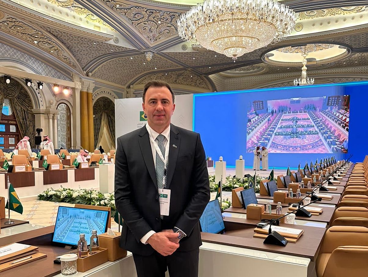 Na COP 28, Erasmo Carlos Battistella defende os biocombustíveis como a melhor solução de curto prazo para uma transição energética eficiente