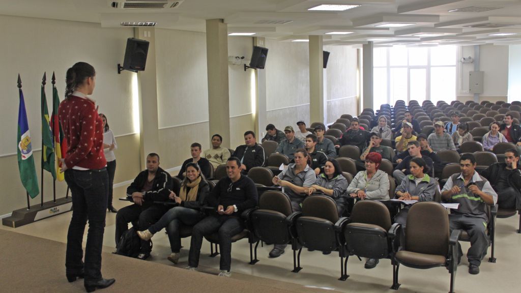 Colaboradores da BSBIOS participam de atividade de conscientização sobre o Meio Ambiente