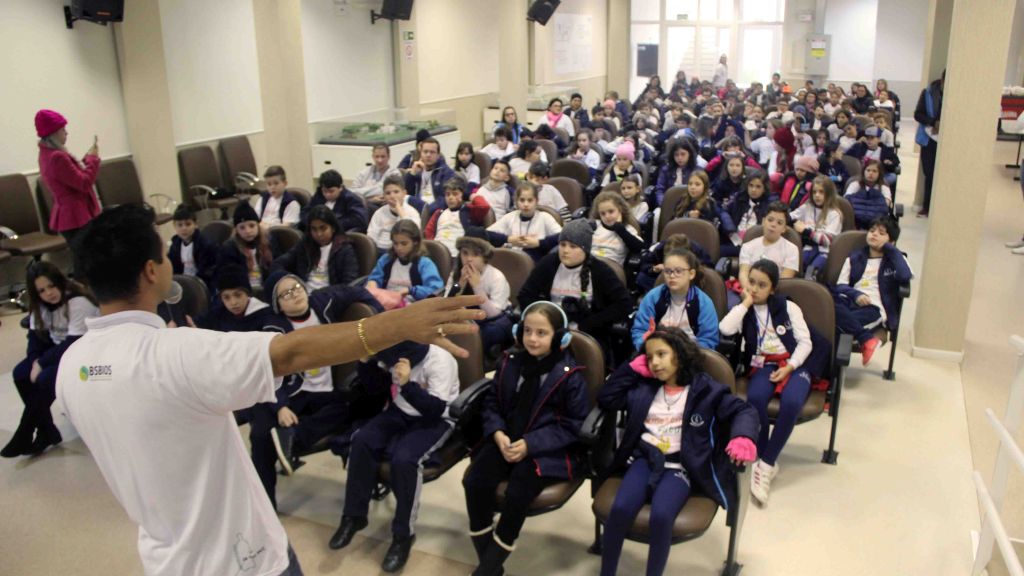 Crianças aprendem sobre preservação e respeito ao meio ambiente na BSBIOS