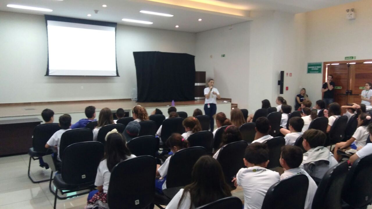 Crianças aprendem sobre sustentabilidade na BSBIOS