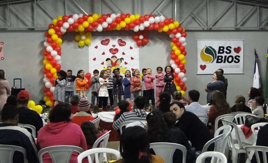 BSBIOS apoia homenagem às mães de bairro carente em Marialva