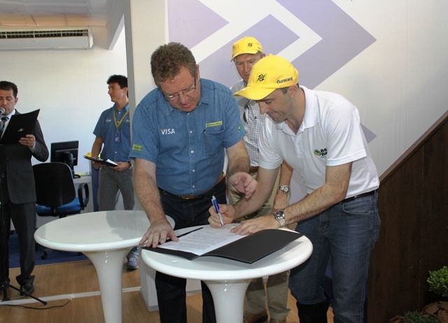 BSBIOS, Banco do Brasil e Cotrijal renovam parceria para a produção de canola