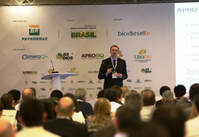 The challenge of the social stamps for plants 