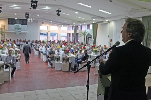 BSBIOS confraterniza com clientes